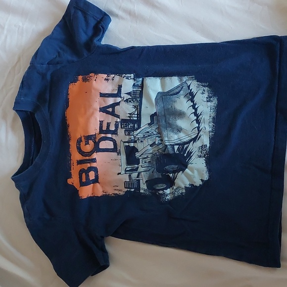 Bundle of 4 - 5T Boys T-shirts - Picture 5 of 5